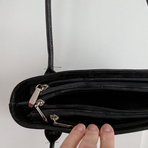 Brazilian classic black croc-embossed genuine leather handbag - Picture 3 of 7